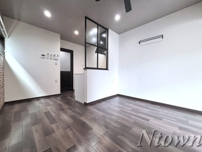 【居間・リビング】 | Patina東枇杷島(パティーナヒガシビワジマ) | ゆったりとしたリビングです