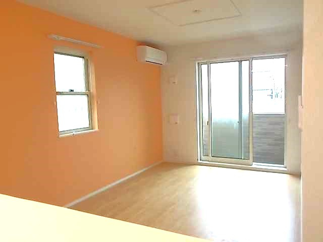 グレイスレジデンスⅣの居間・リビング