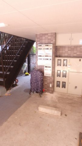 パークサイドハイツ新大塚のエントランス