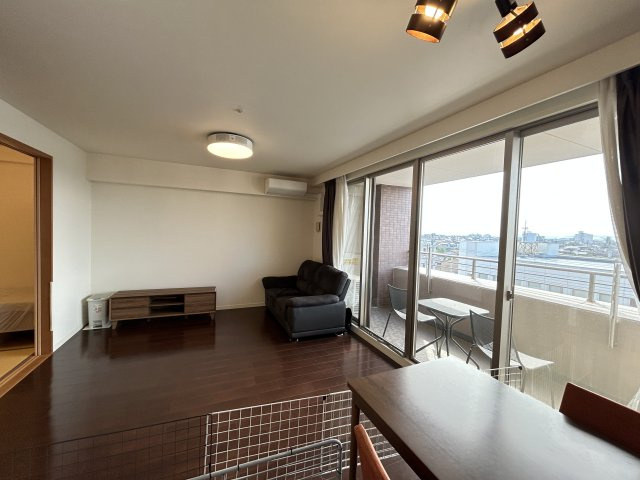 【居間・リビング】の画像