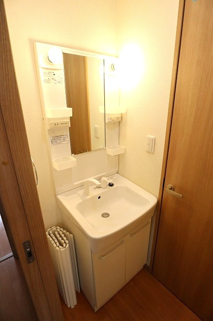 カンパーニュの独立洗面台