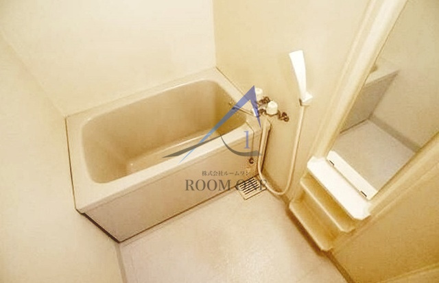 上野毛１１３７ビルの浴室|お風呂です。