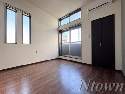 【居間・リビング】 | Creo庄内通弐番館 | ゆったり過ごせる居間です