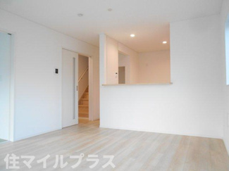 【居間・リビング】 | 郡山市富田町大徳南新築一戸建て8棟 | ゆったりとした居間です