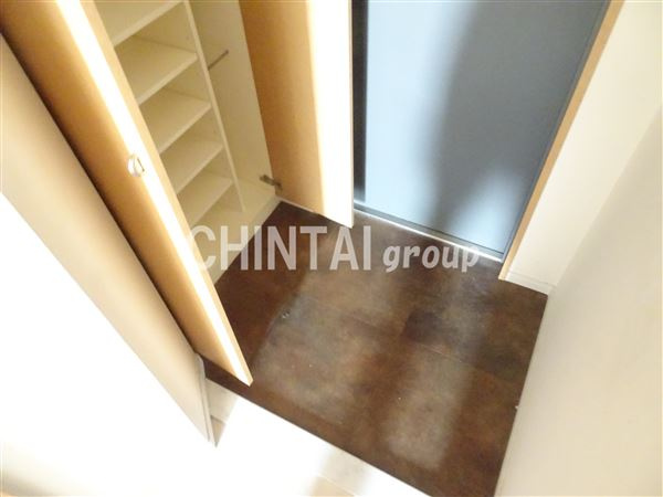 ドゥーエ幡ヶ谷の玄関