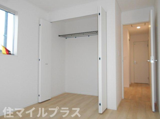 【洋室】 | 郡山市富田町大徳南新築一戸建て8棟 | 落ち着いた色調の洋室です