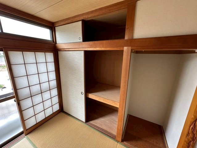 岩屋北町1丁目貸戸建の収納