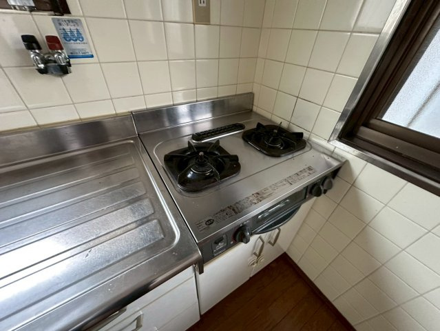 岩屋北町1丁目貸戸建のキッチン