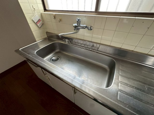 岩屋北町1丁目貸戸建のキッチン
