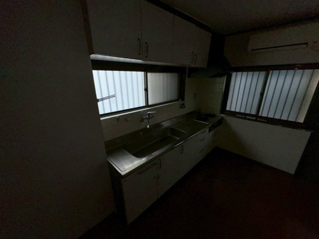 岩屋北町1丁目貸戸建のキッチン