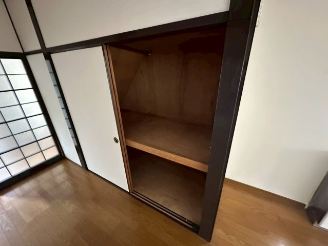 岩屋北町1丁目貸戸建の収納