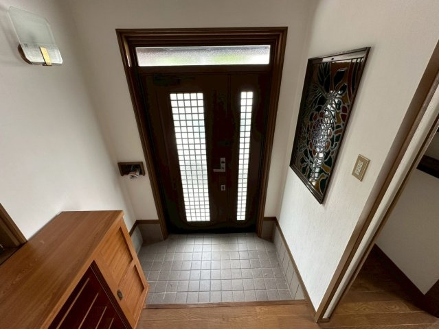 岩屋北町1丁目貸戸建の玄関