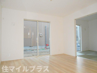 【居間・リビング】 | 郡山市富田町大徳南新築一戸建て8棟 | ゆったりとした居間です
