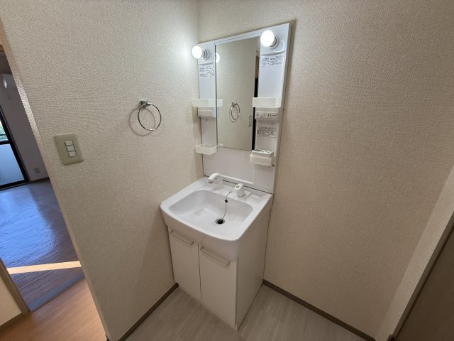 クレールヴィラ箕面の独立洗面台