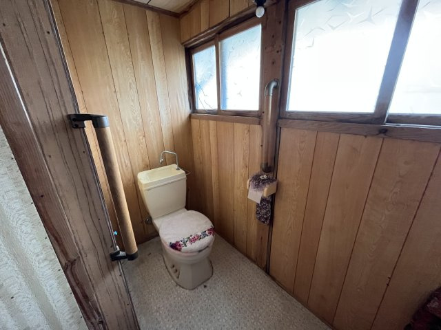 串間市大字都井　築約100年の古民家|トイレは簡易水洗（汲み取り）です