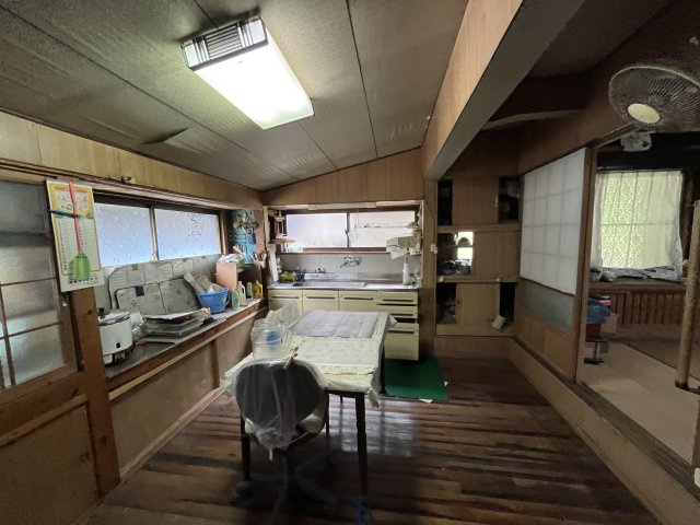 串間市大字都井　築約100年の古民家のキッチン