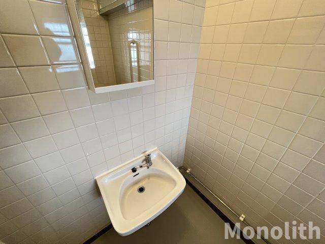 泉北茶山台２丁３番１号棟の洗面所