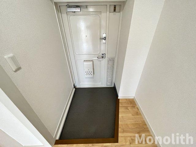 泉北茶山台２丁３番１号棟の玄関