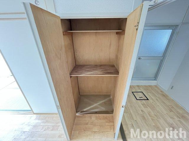 泉北茶山台２丁３番１号棟の収納