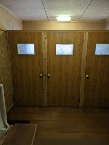 秋田県大館市　一棟宿舎のトイレ