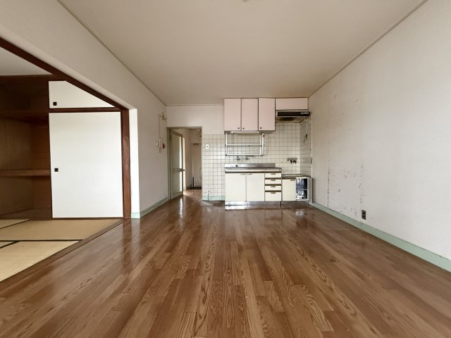 テネメント西田の居間・リビング