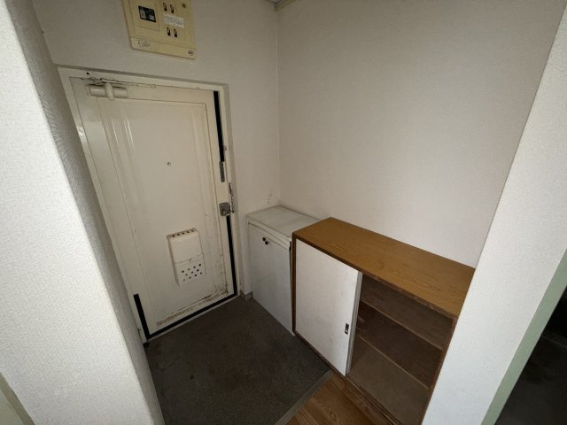 テネメント西田の玄関