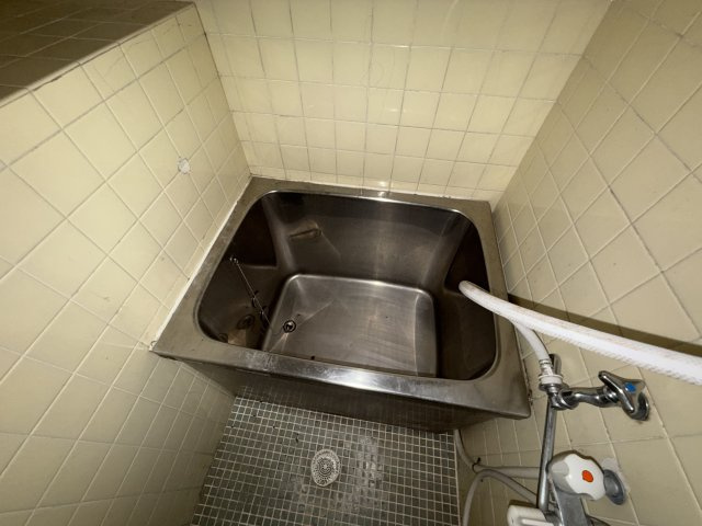 テネメント西田の浴室