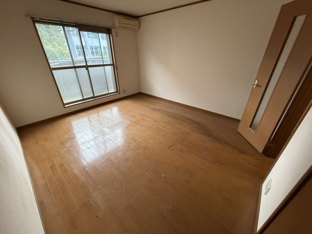 プレミール新稲の居間・リビング