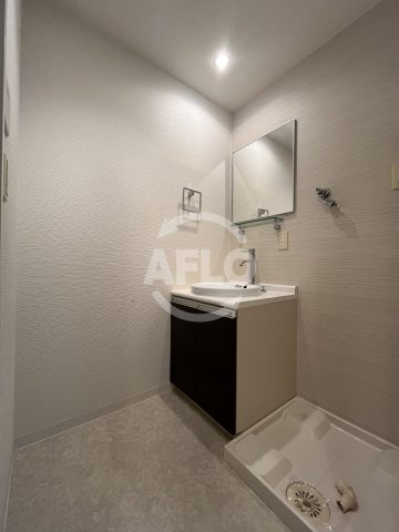 セレッソコート新大阪の独立洗面台|セレッソコート新大阪　洗面台