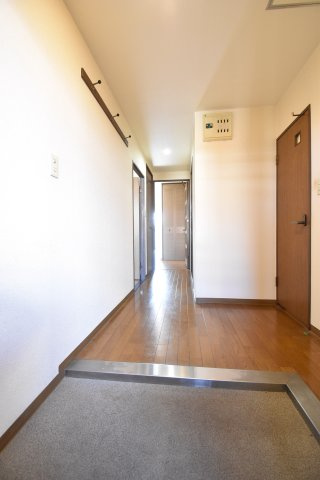 フレアコート野口の玄関