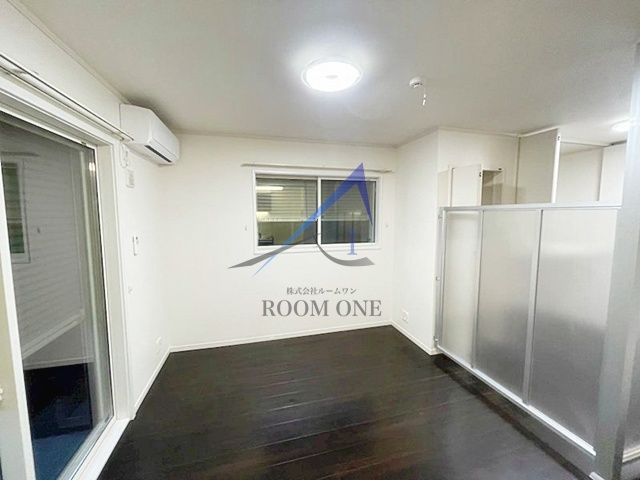 レラ　リュミェールの居間・リビング|洋室のお部屋です。