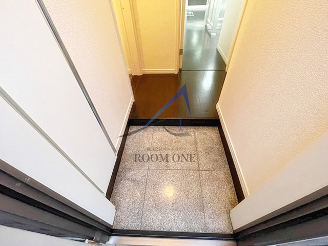 レラ　リュミェールの玄関|玄関です。