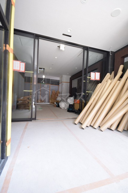 ララプレイス大阪福島ミラのロビー