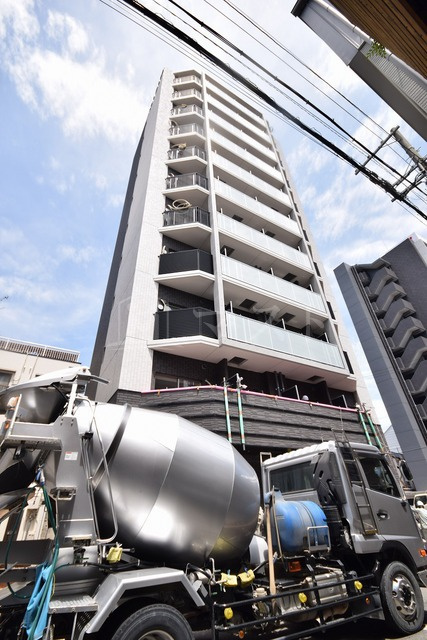 ララプレイス大阪福島ミラの外観