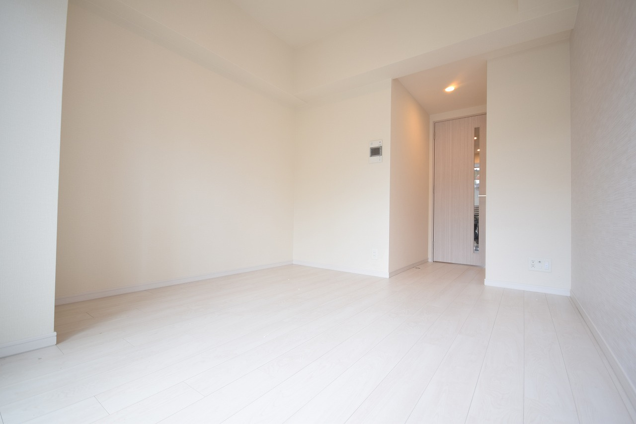 ララプレイス大阪福島ミラの居間・リビング