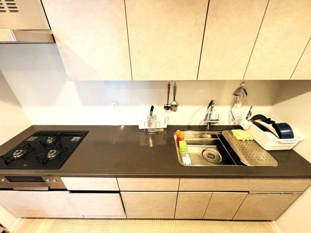 食洗器、ディスポーザーが標準装備。