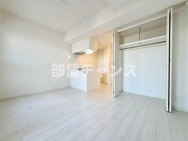 アドバンス名古屋モクシーの居間・リビング