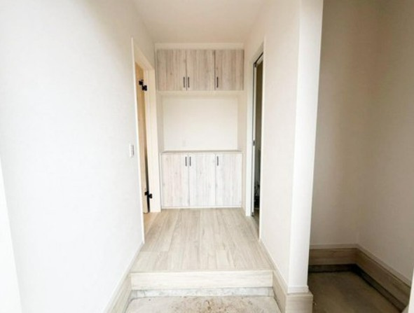 【新築】坂戸市清水町７期 全１棟の玄関|工事順調に進んでおります！