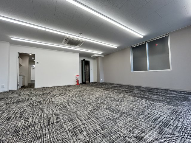 斉藤ビルディング　５Fの内装