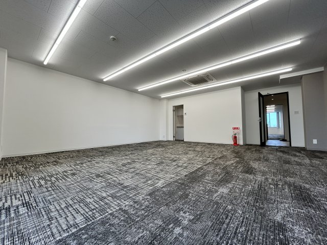 斉藤ビルディング　５Fの内装