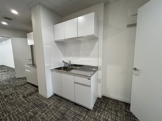 斉藤ビルディング　５Fのキッチン
