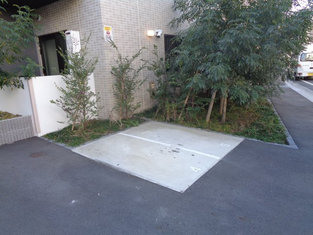 GENOVIA王子神谷skygardenの駐車場|バイク置き場