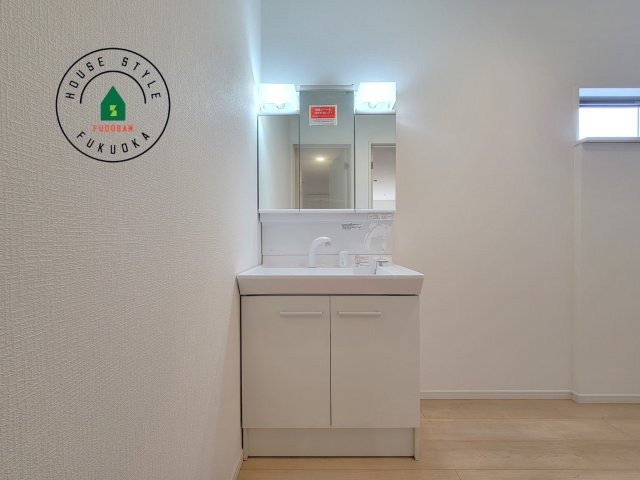 福岡市西区今宿東3丁目第10-6棟(6号棟)の内観：施工例|洗面所は小さなプライベートスペース。歯磨き、洗顔と毎日施す個人空間。