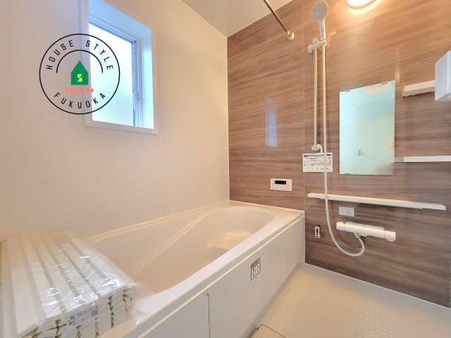 福岡市西区今宿東3丁目第10-6棟(5号棟)の内観：施工例|浴室は一日の疲れを癒す場所だから、家族みんながゆったりできる快適設計。追い炊き機能付きオートバス。安定した温度で、いつでも快適に入浴できます。