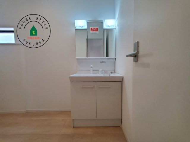 福岡市西区今宿東3丁目第10-6棟(4号棟)の内観：施工例|洗面所は小さなプライベートスペース。歯磨き、洗顔と毎日施す個人空間。