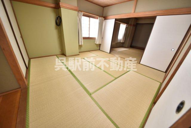 村上ビルの和室