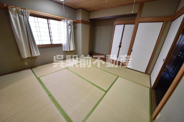 村上ビルの和室