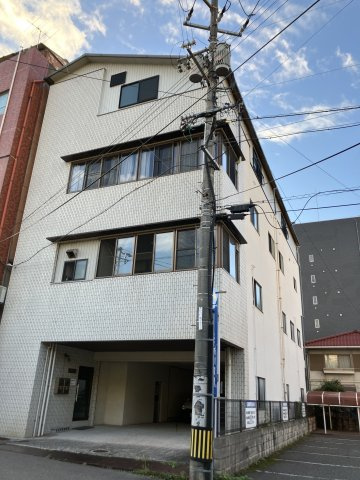 村上ビルの外観