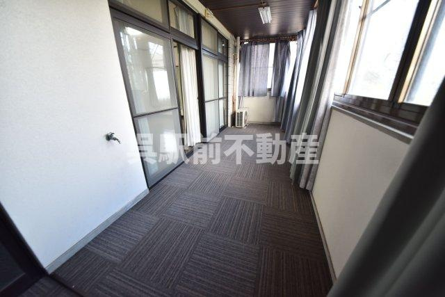 村上ビルのバルコニー