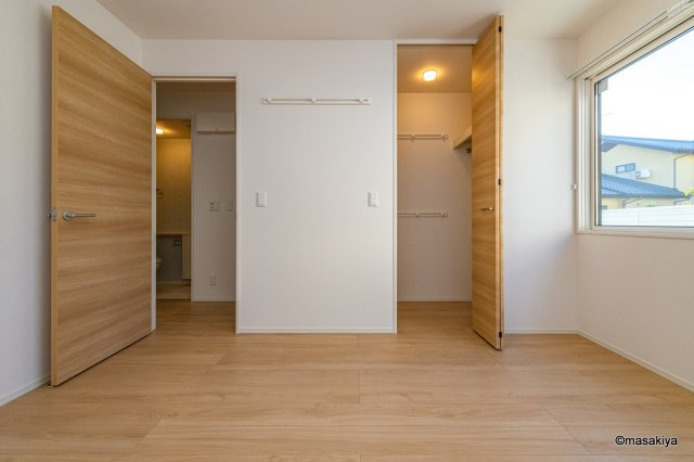 メゾン・ド・クーネルの洋室